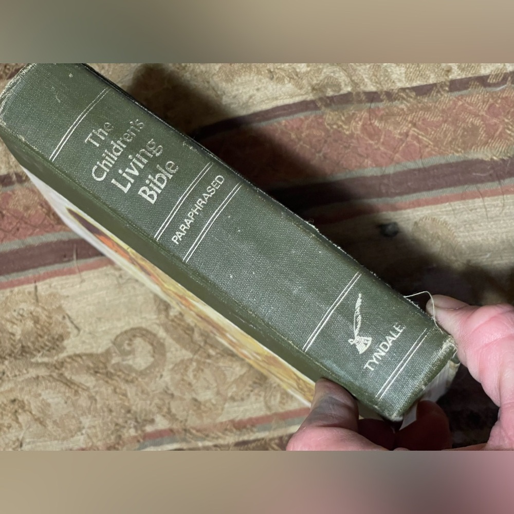 The Children's Living Bible Vintage 1971 - Picture 10 of 11